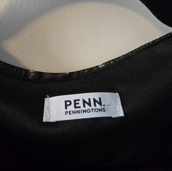 Gorgeous Penningtons Black Dress with detail, size X - Picture 4 of 7